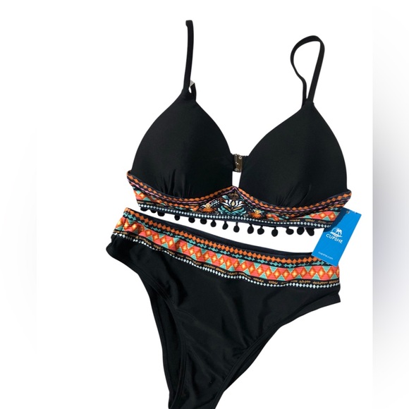 Cupshe Vibrant Geometric Bikini Set - Picture 1 of 7